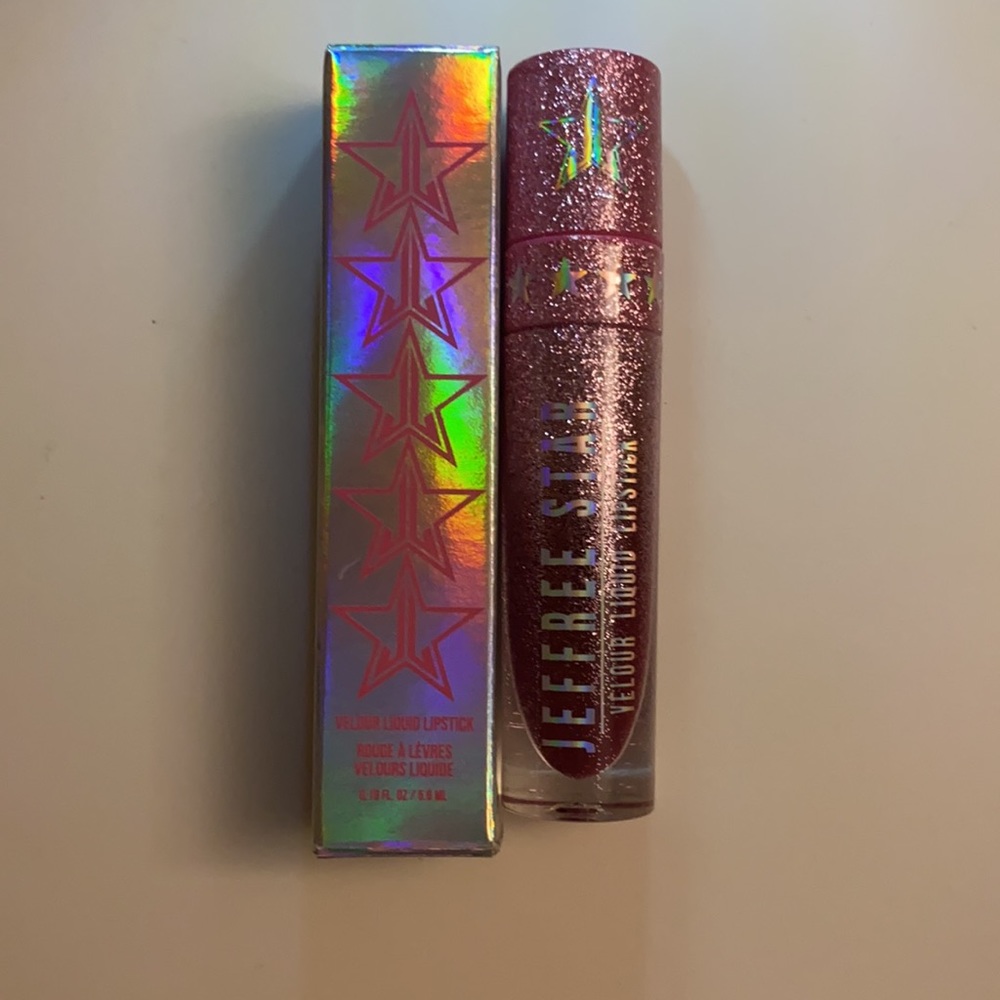 Jeffree Star Velour Liquid Lipstick in Santa Baby